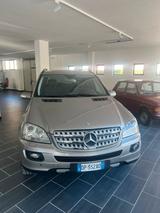Mercedes-Benz Mercedes-benz ML 320 CDI Sport - graue Mercedes-Benz ML 320