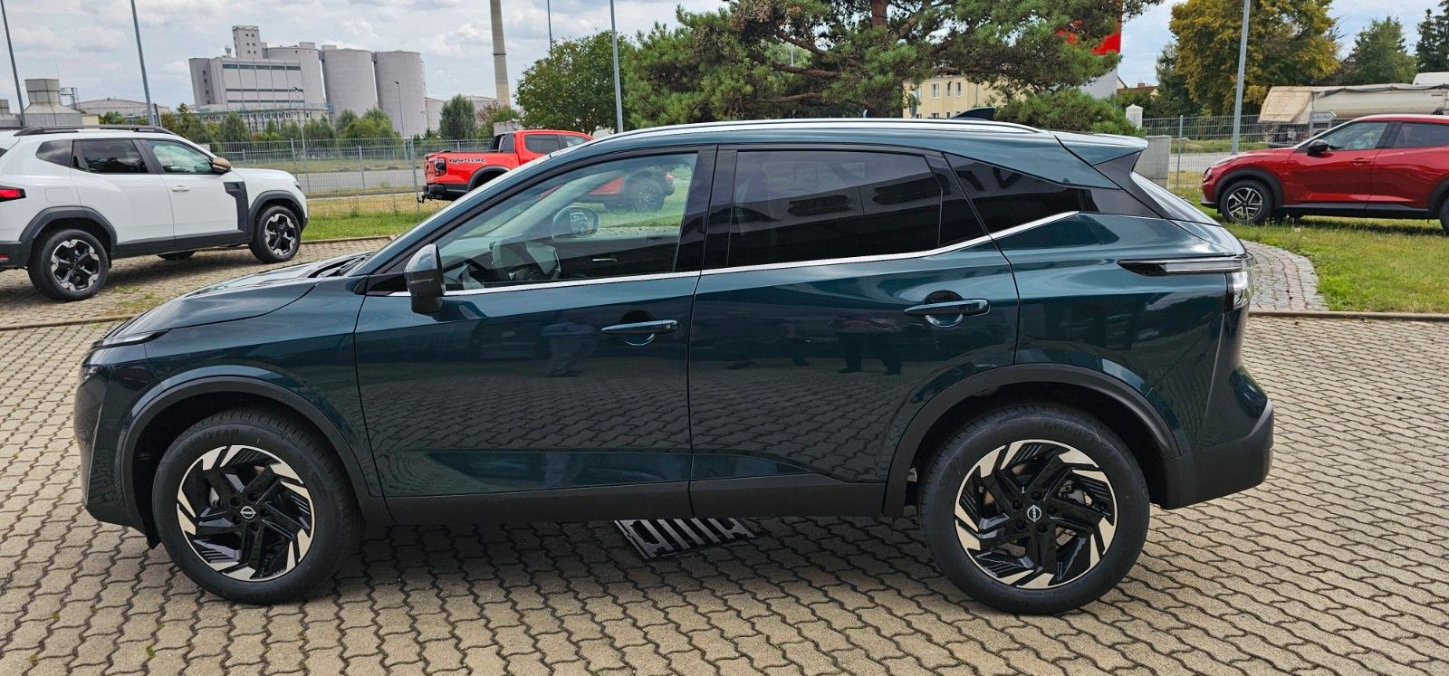 Fahrzeugabbildung Nissan Qashqai 1.3 DIG-T MHEV Xtronic N-Connecta MY2024