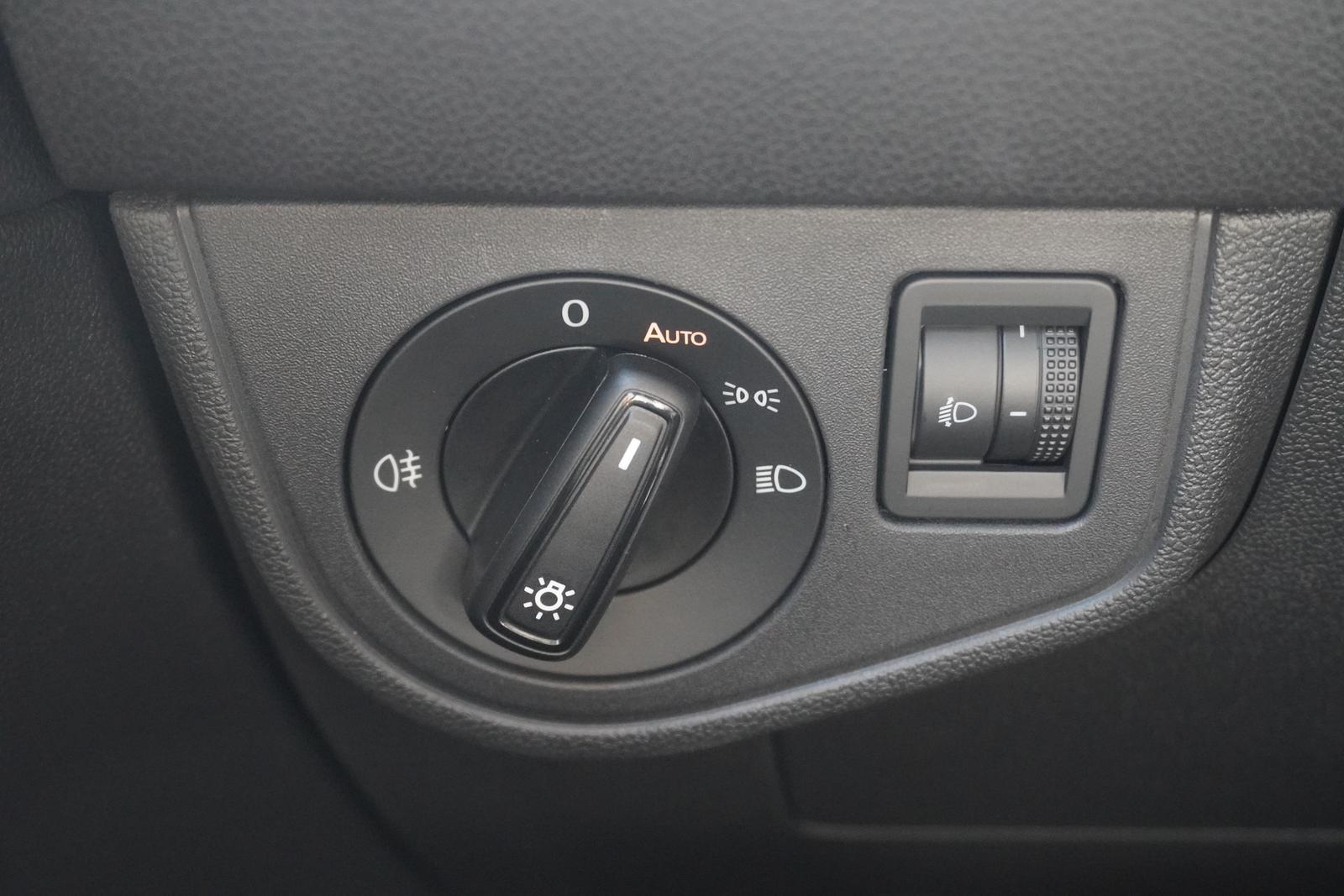 Volkswagen Polo 1.0 Life LED Navi Sitzheizung Spurhalte