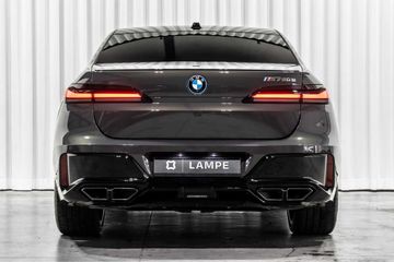 BMW 760 - 7
