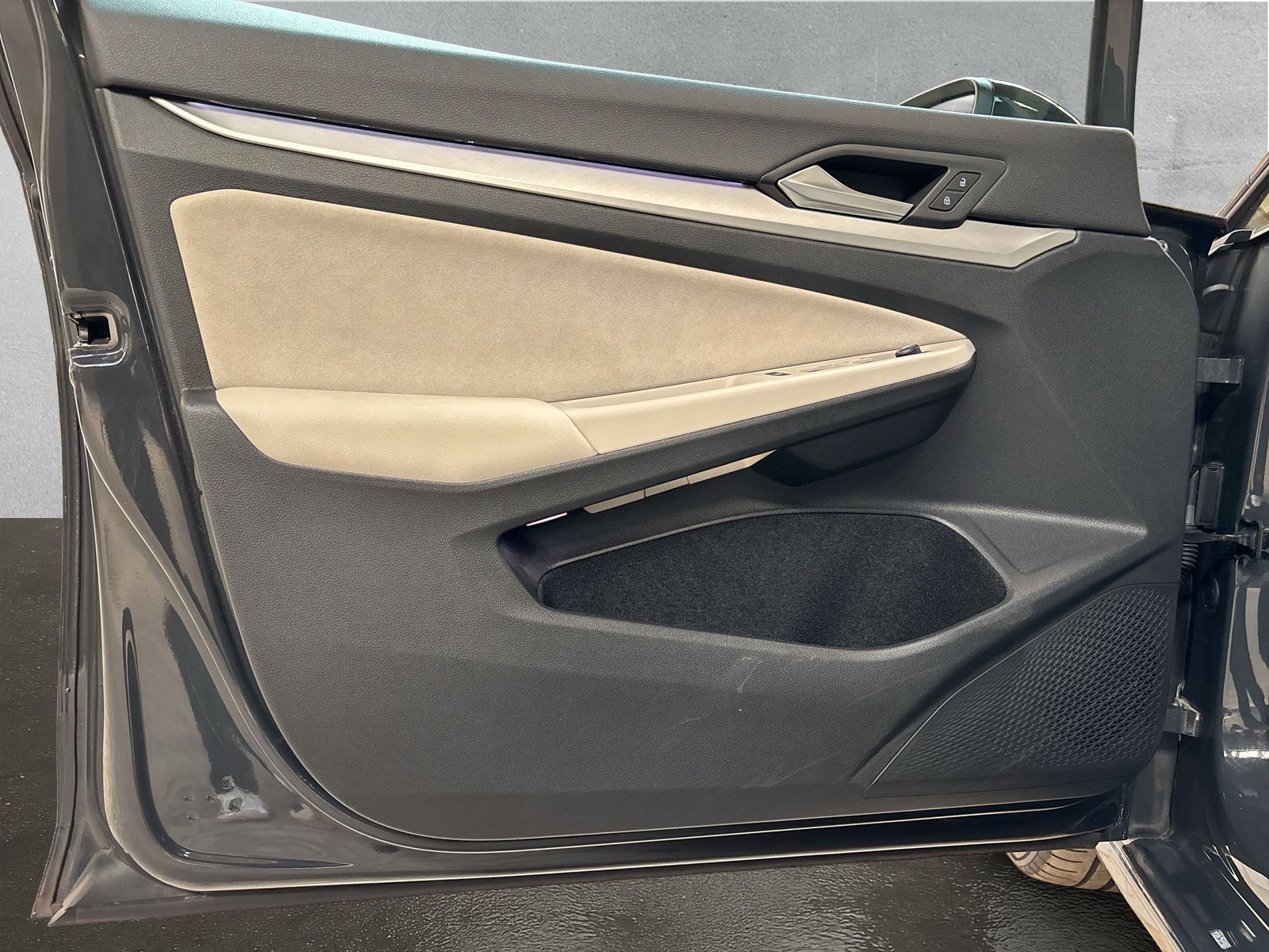 Fahrzeugabbildung Volkswagen Golf 2.0 TDI Life Keyless Pano  Kamera ACC