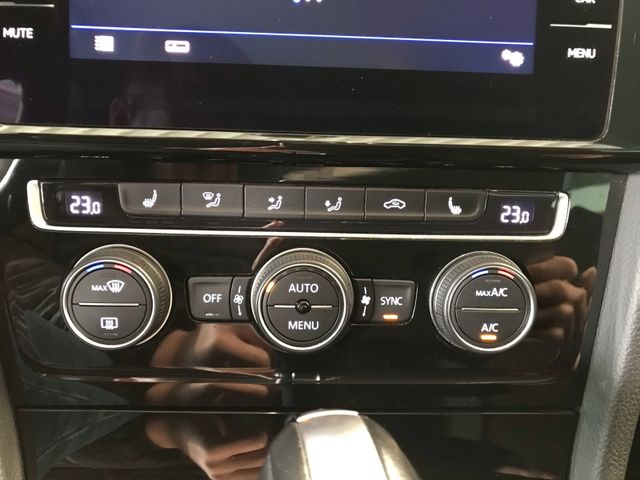 Golf VII IQ.DRIVE 1.5 TSI DSG*ACC*LED*Blind-Spot