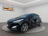 Hyundai i30 blue Trend  Automatik  Kamera  Navi - Hyundai i30 mit Diesel-Antrieb: Limousine