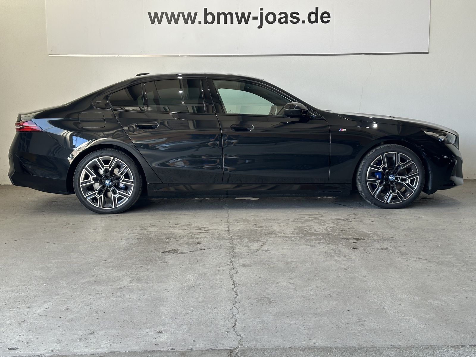 Fahrzeugabbildung BMW i5 eDrive40 M Sportpaket Sitzbelüftung Bowers &