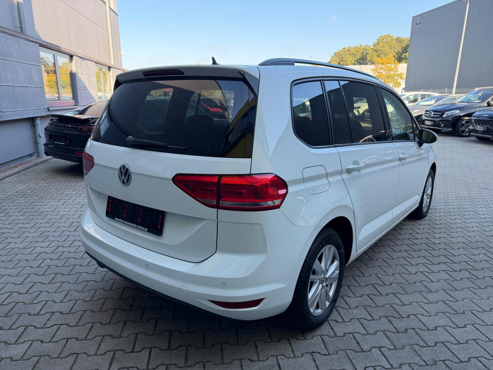Volkswagen Touran Trendline/TEMPOMAT/SHZ/7 SITZER/AUTOMATIK