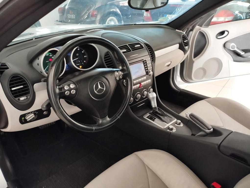 Mercedes-Benz SLK 200