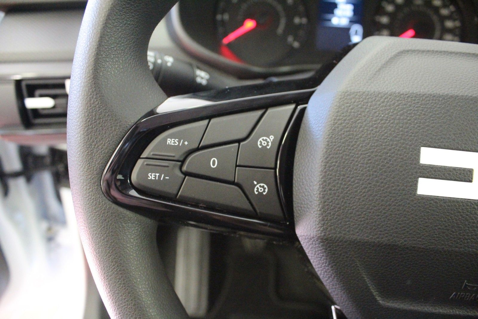 Fahrzeugabbildung Dacia Sandero SCe 65 Essential*Klima*Media Display*