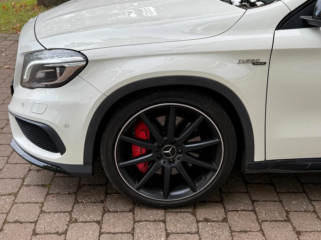 Mercedes-Benz GLA 45 AMG
