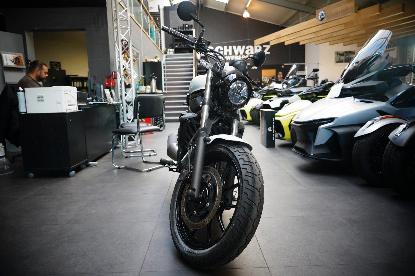 Fahrzeugabbildung Kawasaki Eliminator 500 Weiß