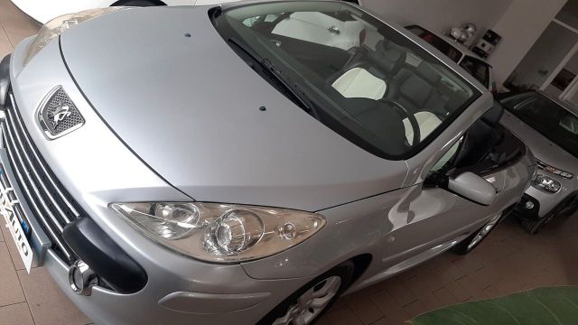 Peugeot 307 1.6 16V CC con GPL