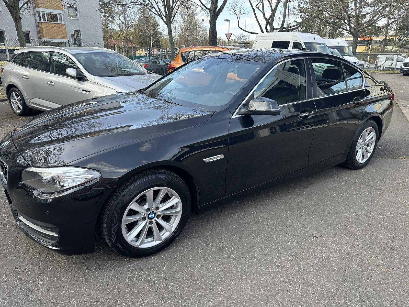 BMW 520 dA F10 *LEDER*NAVI*EGSD*AMBIENTE LICHT*HIFI*