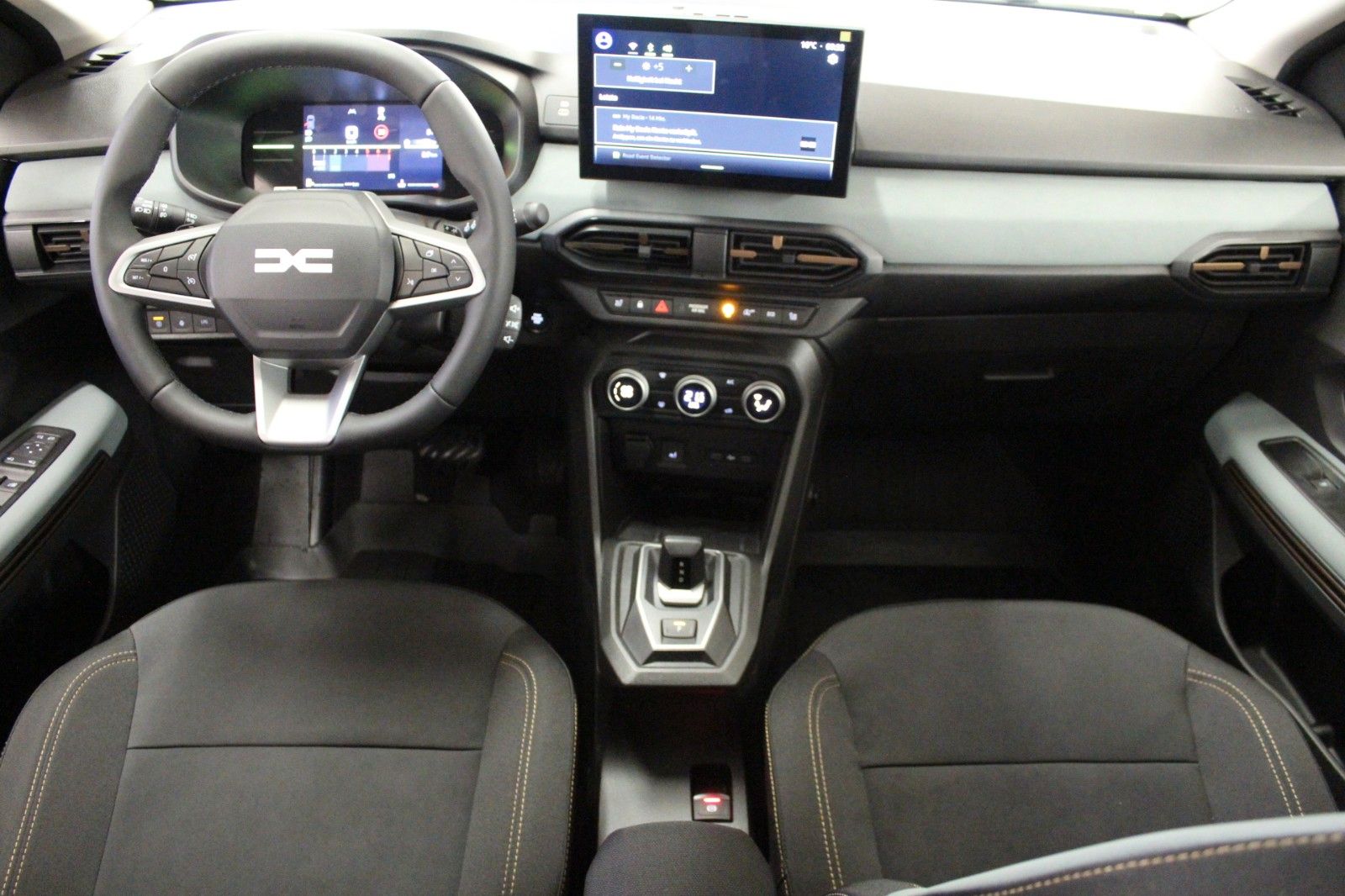 Fahrzeugabbildung Dacia Sandero Eco-G 120 Stepway Extreme+ Auto