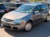 Volkswagen Golf 1.6 Trendline 150.000km TÜV NEU - Volkswagen Golf aus 2004: 1.6