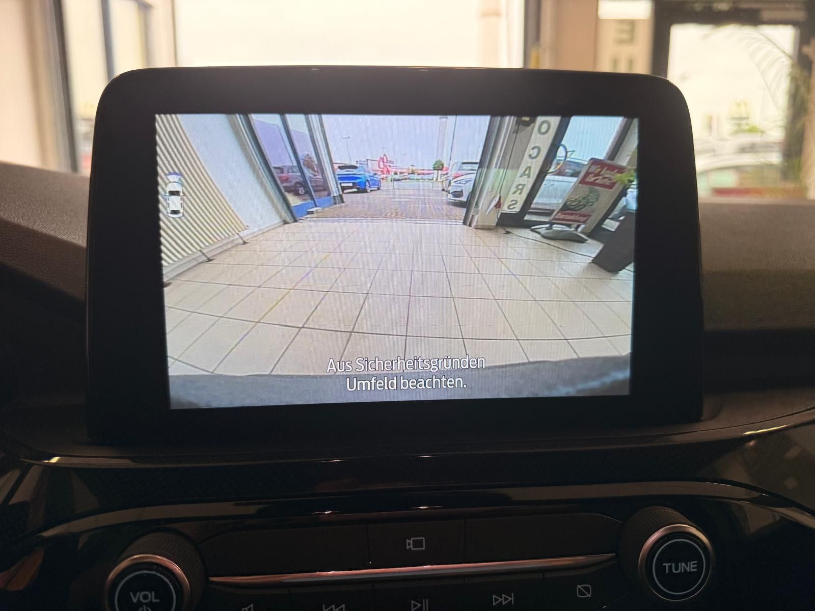 Fahrzeugabbildung Ford Kuga ST-Line X / LED / KAMERA / 25TKM