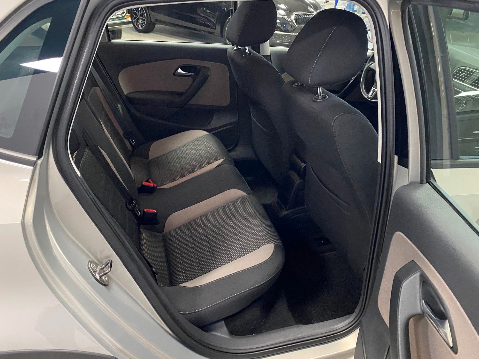 Fahrzeugabbildung Volkswagen Polo 1.2 TSI CrossPolo 1.Hand+17"Alu+CHECKHEFT++
