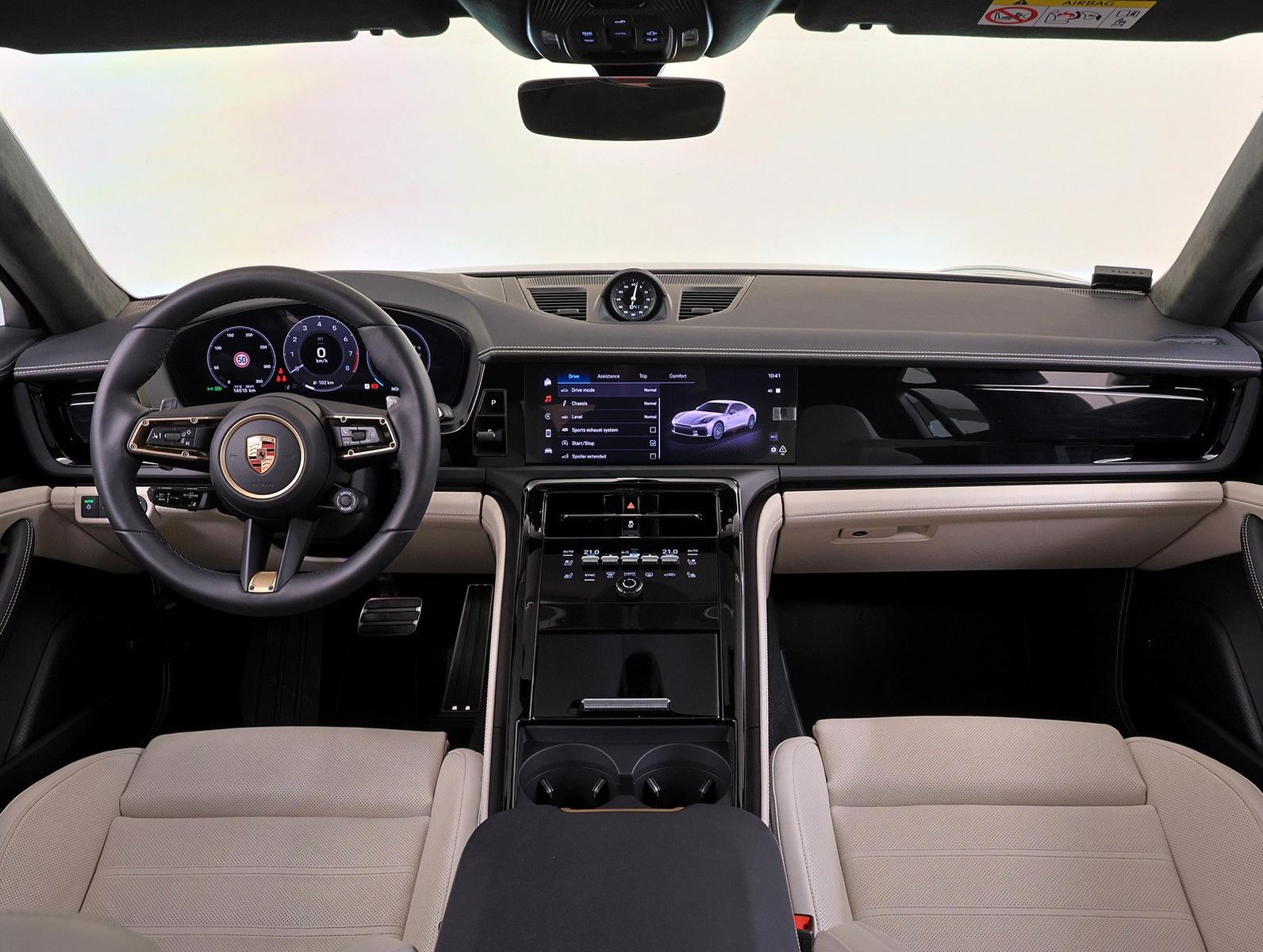 Porsche Panamera GTS / 140 000€ netto!