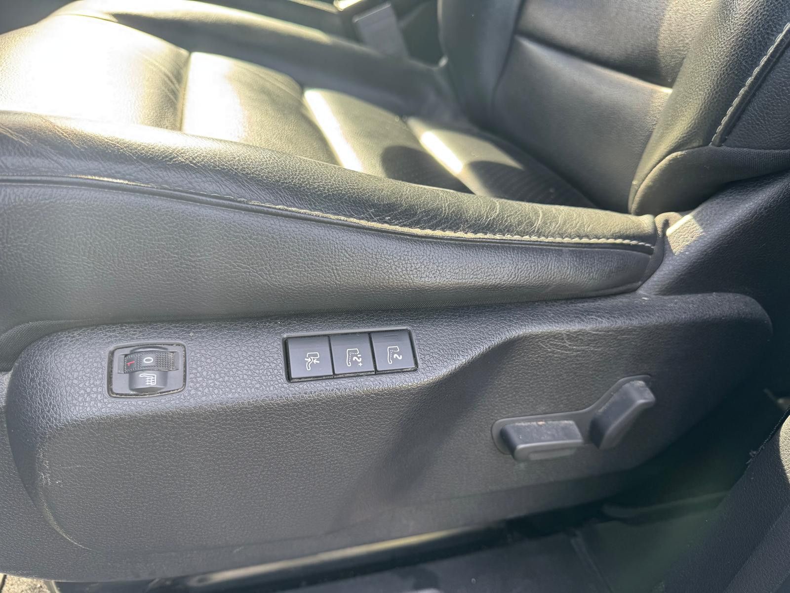 Fahrzeugabbildung Peugeot TravellerBusiness/ 1.HAND/SCHECKHEFT/ZAHNRIEMEN
