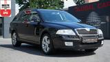 Skoda OCTAVIA 2.0 FSI COMBI ELEGANCE*AUTOMATIK*LEDER* - Skoda Octavia: Fsi
