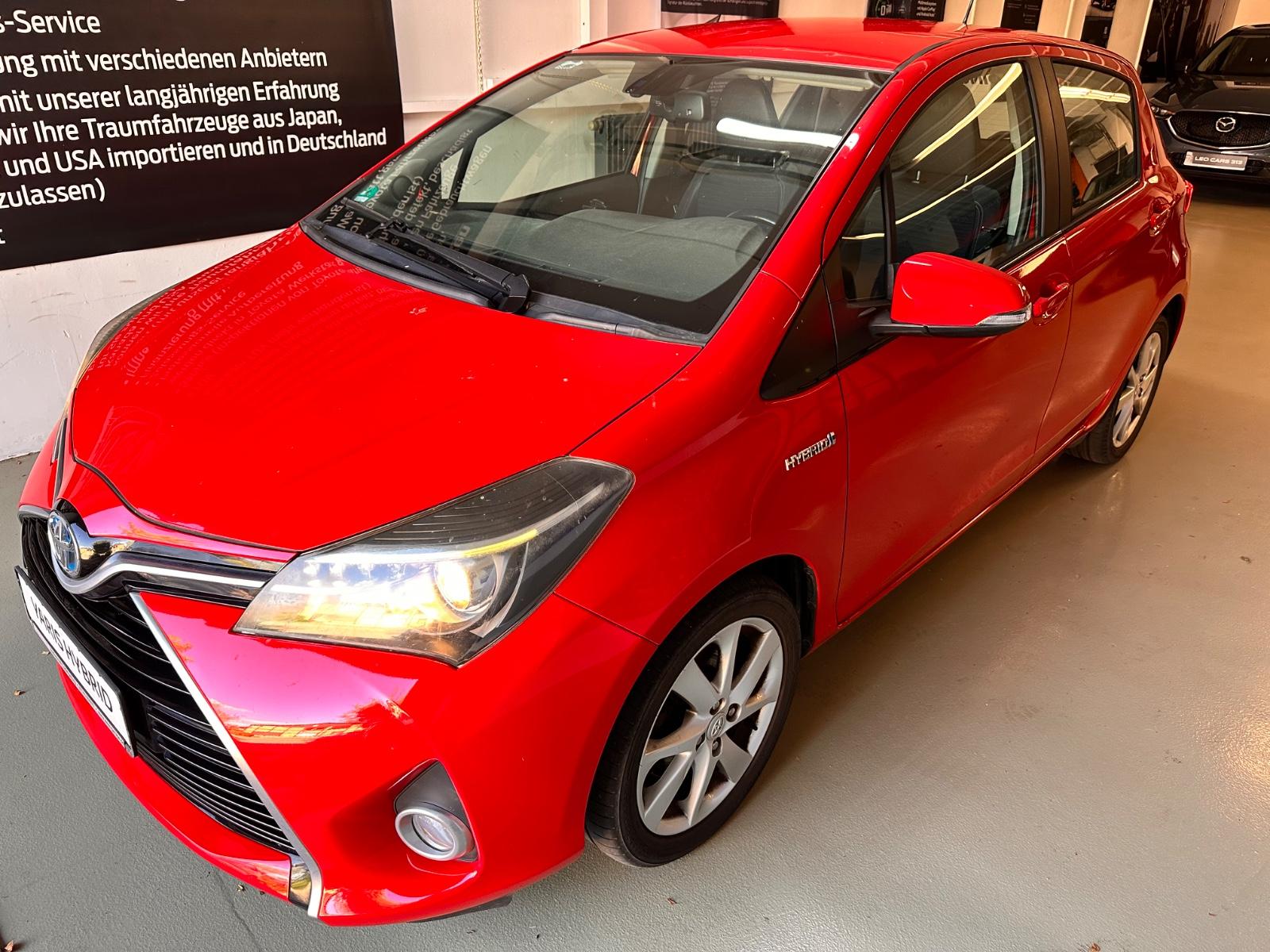 Toyota Yaris Club Hybrid