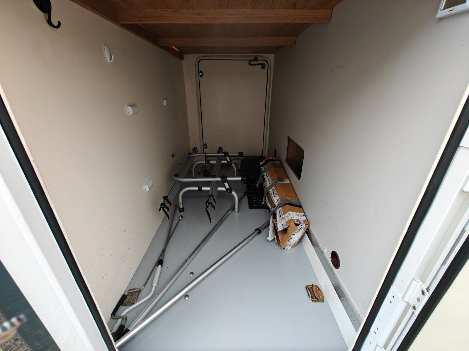 Fahrzeugabbildung Roller Team Zefiro 284 TL - Hubbett, Solar, SAT, TV, Luft -