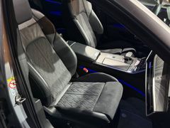 AUDI RS6 4.0 TFSI*PANO*B&O*HEADUP*AHK*STANDHEIZUNG*