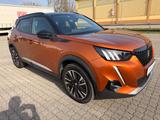 Peugeot 2008 BlueHDi 130 EAT8 GT/LED/KAM/ALC/VIRTUAL!! - mit Diesel-Antrieb: Orange, Alcantara, Geländewagen