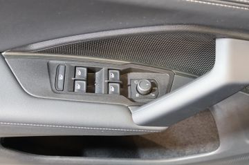 Volkswagen Tiguan 2.0 TDI Life AID+ACC+SIDE+360°+18"+AHK