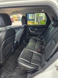 Land-Rover Discovery - 10