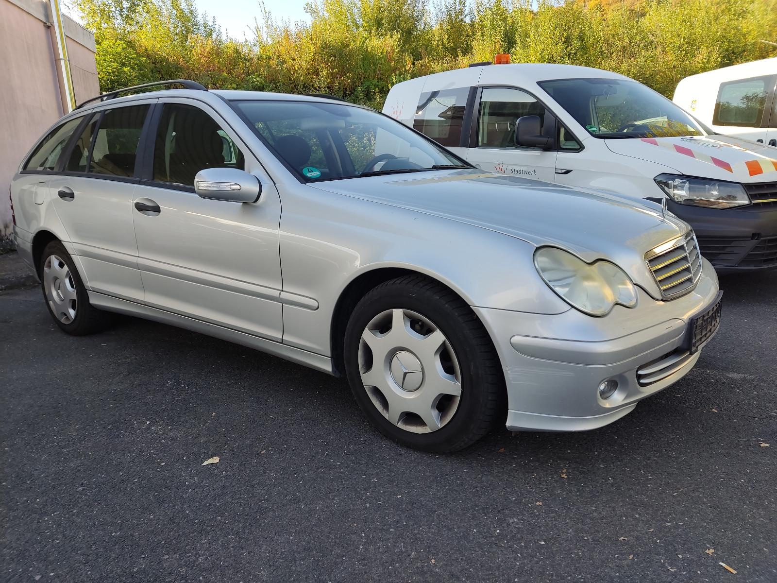 Mercedes-Benz C220 2006 — photo 8