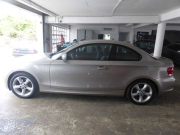 BMW 120 - 6