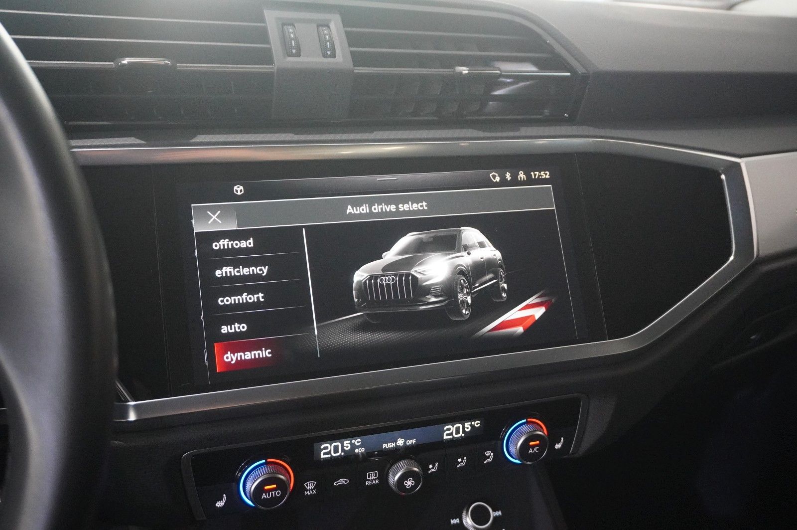 Fahrzeugabbildung Audi Q3 35 TFSI ADVANCED S-TRONIC NAVI/LED/VIRTU/DAB+