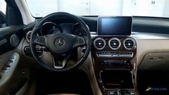 Fahrzeugabbildung Mercedes-Benz GLC 220d 4Matic Navi ILS Leder SiHz RFK ACC Pano