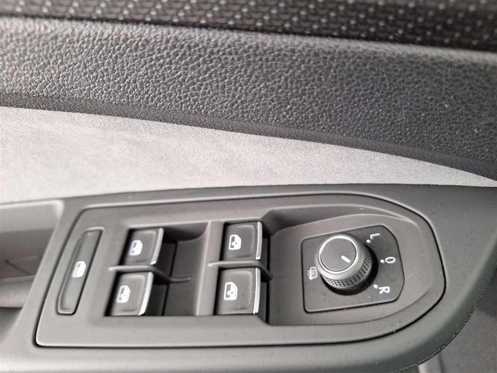 Volkswagen Golf Variant R-Line 2.0 TSI DSG Navi Harman Kard, миниатюра 15