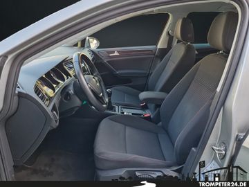 Fahrzeugabbildung Volkswagen Golf Variant 1.0 TSI Sound App-Connect ACC SHZ