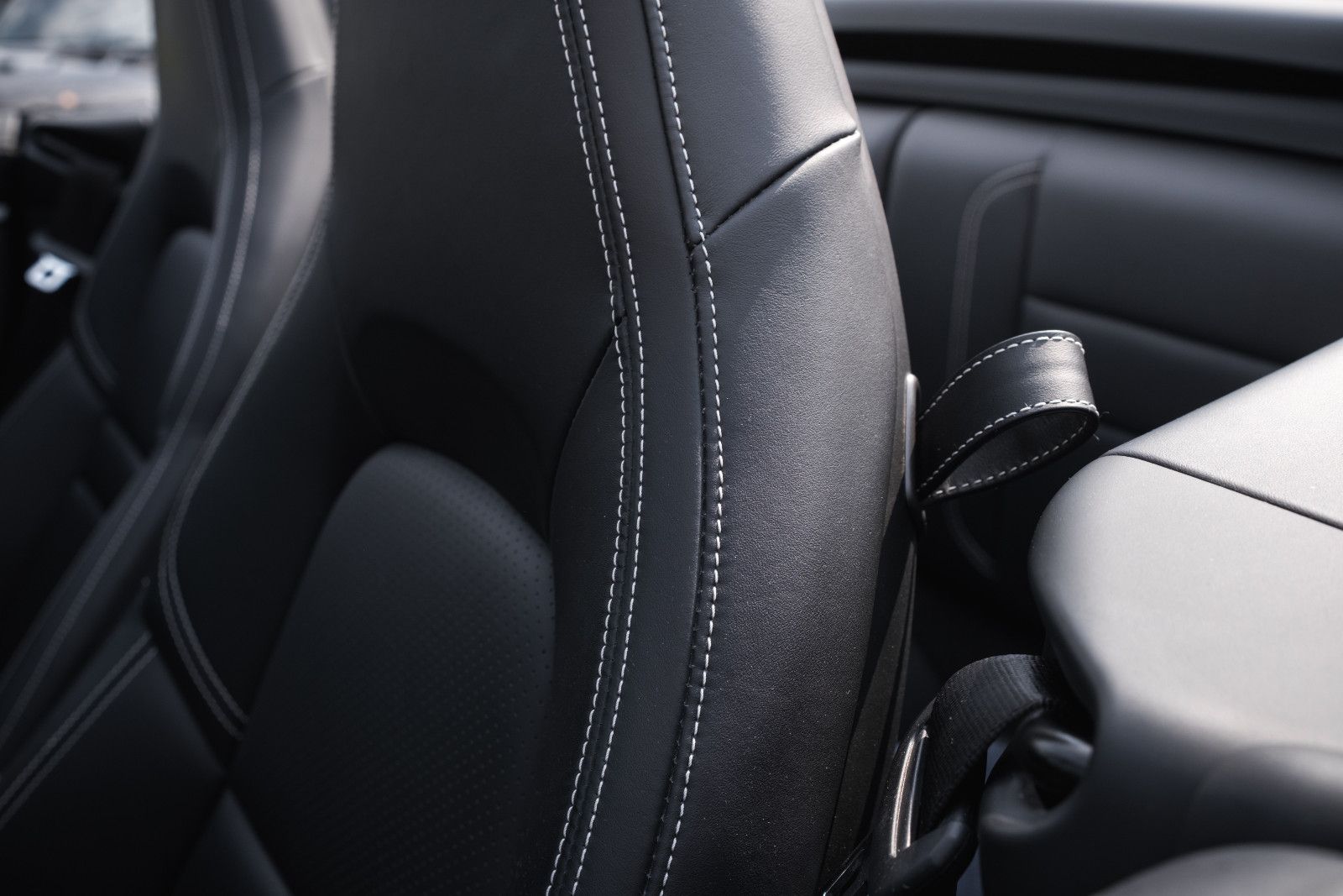 Fahrzeugabbildung Porsche 992/911 Carrera S Cabriolet-Approved-BOSE-Sound
