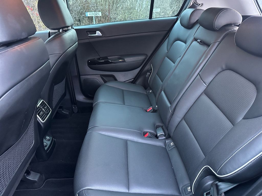 Fahrzeugabbildung Kia Sportage 1.6 T-GDI DCT 2WD Black Edition