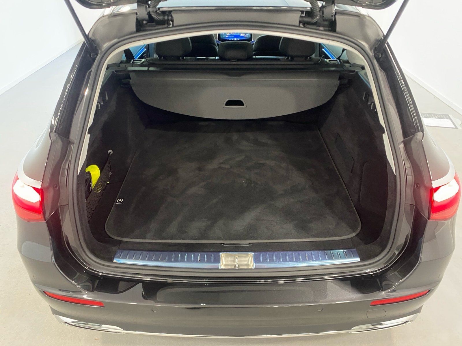Fahrzeugabbildung Mercedes-Benz E 200 T Avantgarde Advanced*Totwinkel*LED*Kamera