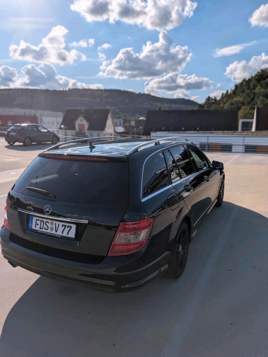Mercedes-Benz C200 2011 — photo 9