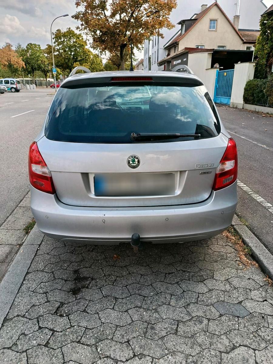 Skoda Fabia 2012 — photo 5