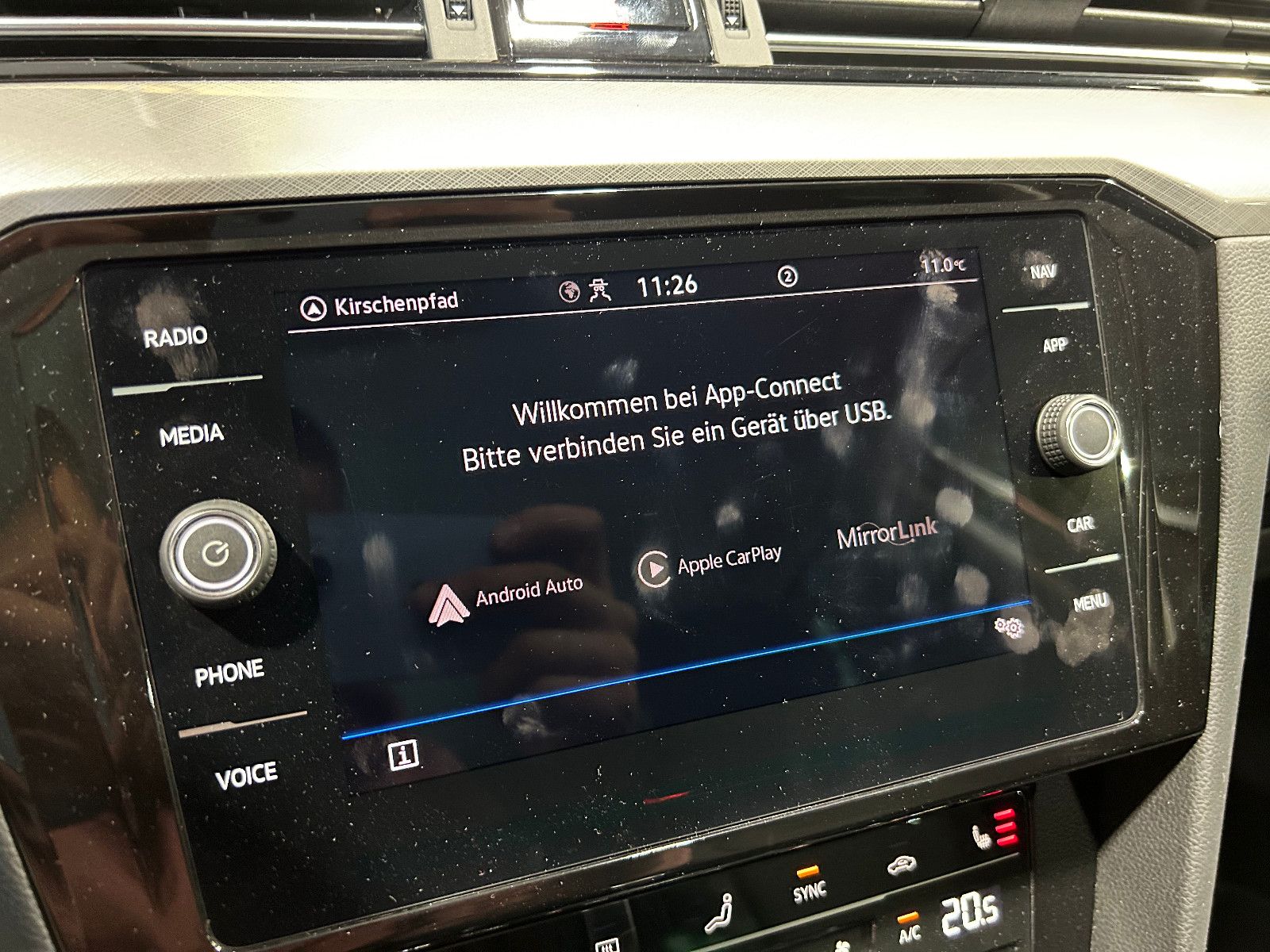 Fahrzeugabbildung Volkswagen Passat Variant Business/APPLE/8-FACH/ACC/KAMERA/
