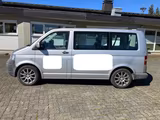Volkswagen T5 Transporter - Volkswagen T5: Firmenfahrzeug