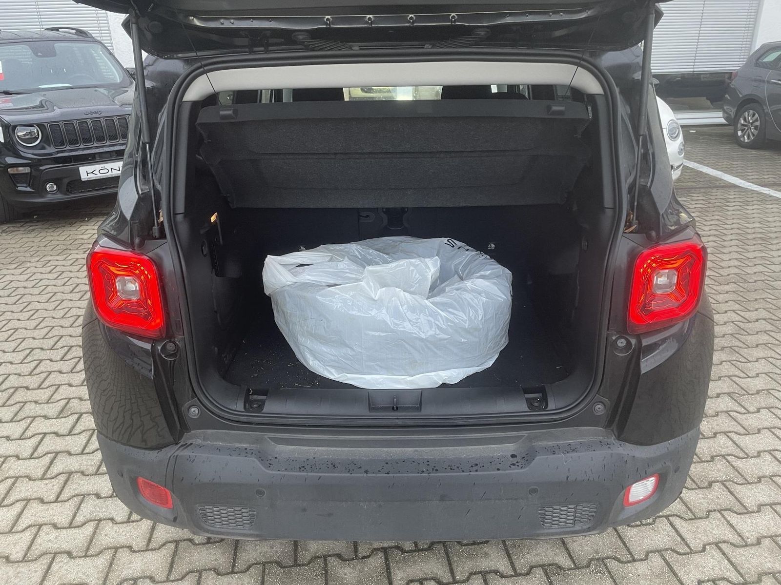 Jeep Renegade - Bild 14
