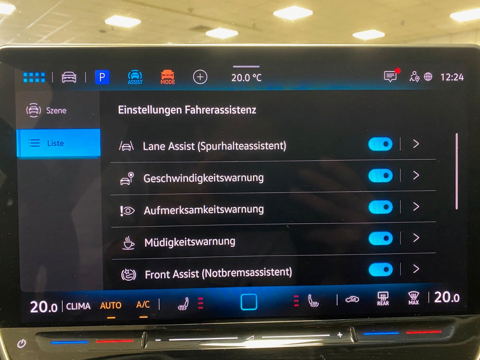 Fahrzeugabbildung Volkswagen Tiguan 1.5 eTSI OPF DSG +ACC+LED+NAVI+PARKASSIST