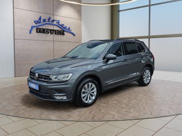 Volkswagen Tiguan - 1