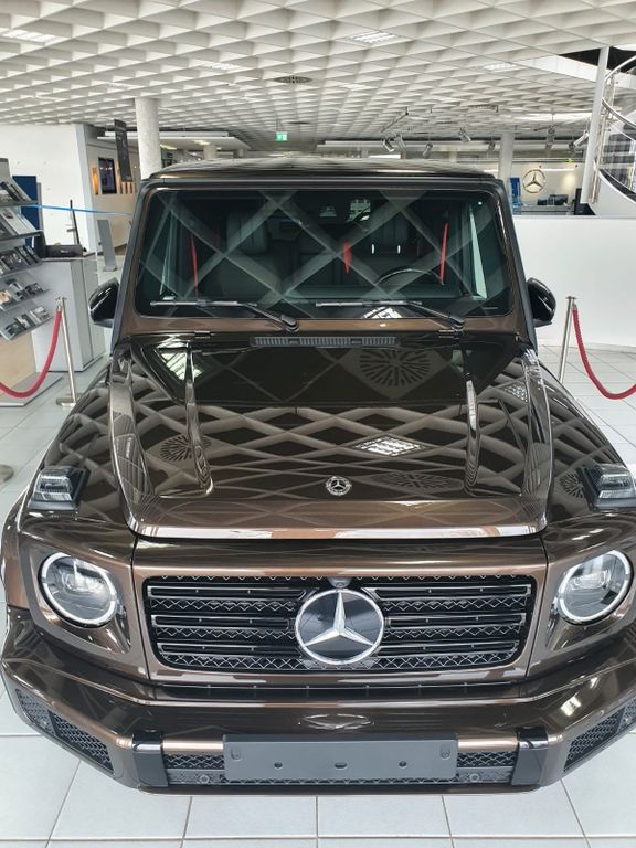 Mercedes-Benz G 500