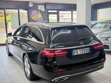 Mercedes E 220 - 6