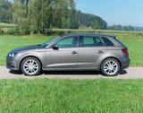 Audi A3 1.4 TFSI Ambition Sportback Ambition mit AHK - Audi A3: Braun