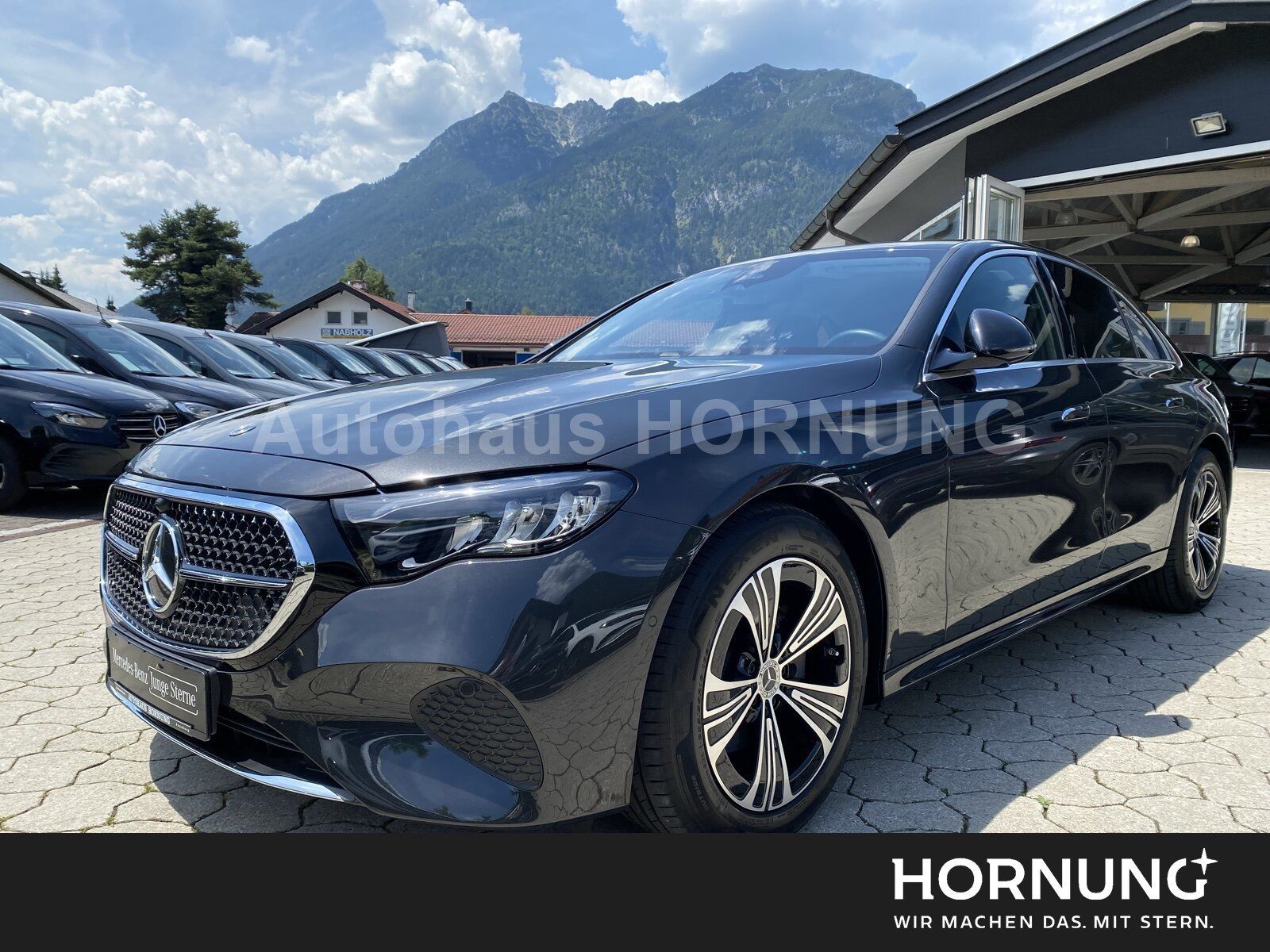Mercedes-Benz E 220 d 4M Avantgarde Edit. DISTRONIC CARPLAY TW