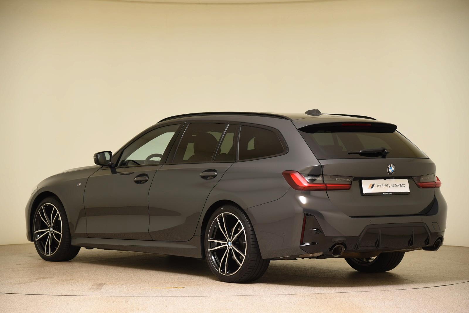 BMW 320d xDrive Touring M Sport Pano ACC Standhzg HK