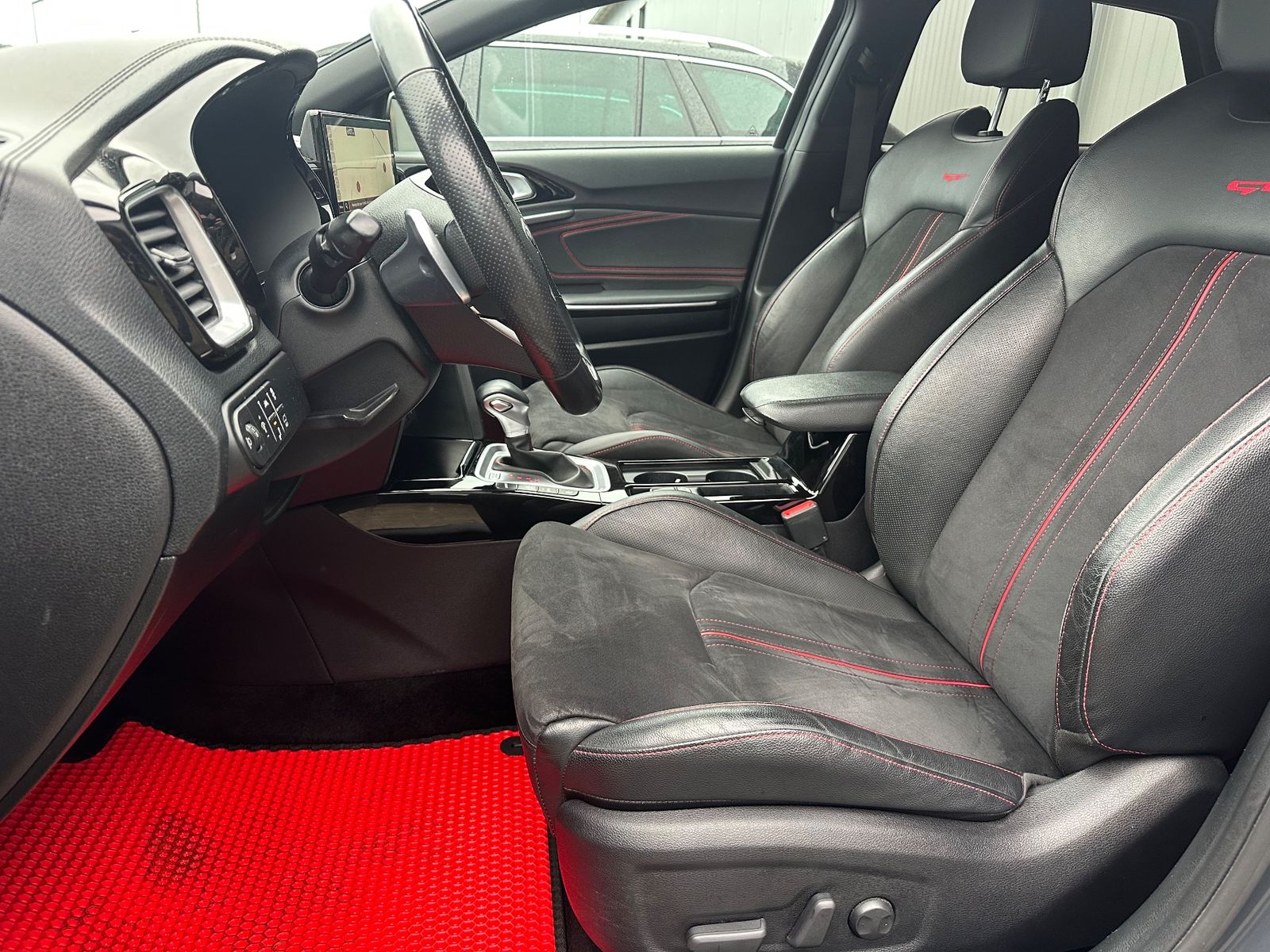 Fahrzeugabbildung Kia pro cee'd / ProCeed 1.6 T-GDI DCT7 GT NAV+LED
